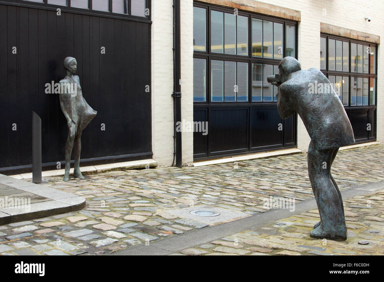 Statue in luogo Bourdon di Terence Donovan fotografare la modella Twiggy presso il suo studio di Londra nel 60s Foto Stock