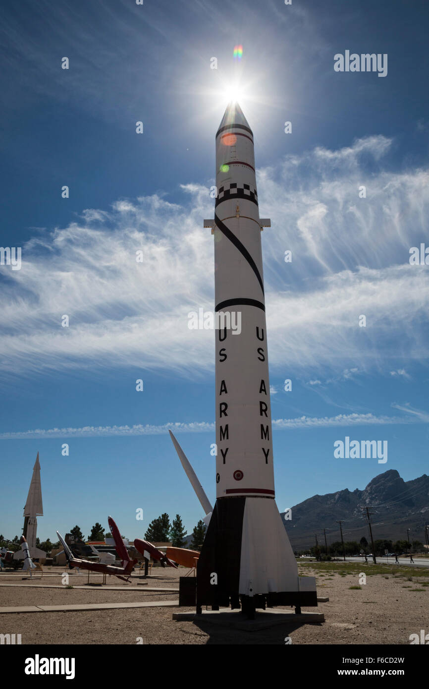Las Cruces, New Mexico - un missile Redstone sul display presso il parco di missili a White Sands Missile Range museum. Foto Stock