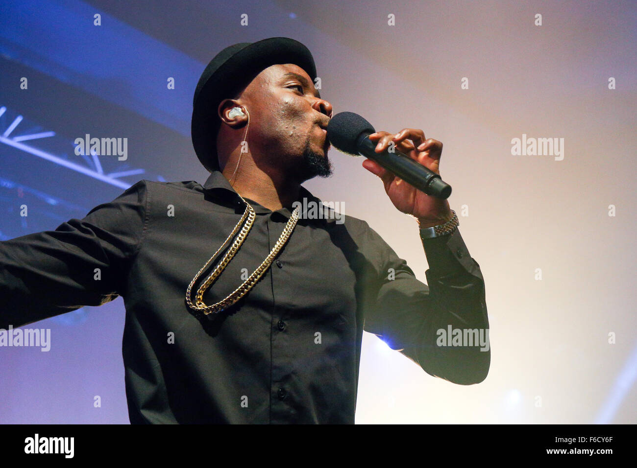 Fusibile ODG suona dal vivo a Manchester Academy per promuovere il suo album, T.I.N.A sul suo tour del Regno Unito. Foto Stock