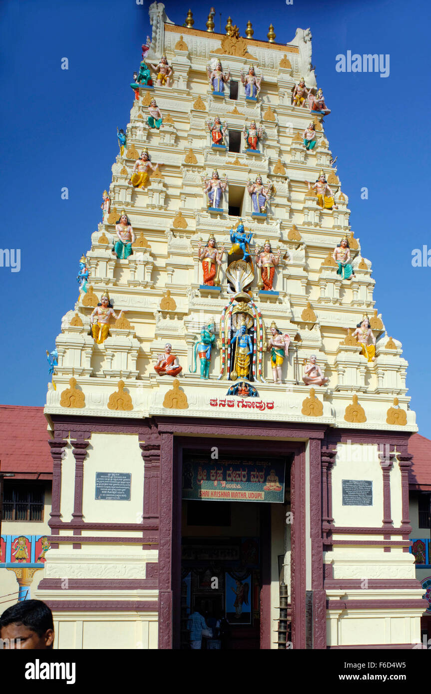 Gopuram di Sri Krishna matha, udupi, Karnataka, India, Asia Foto Stock