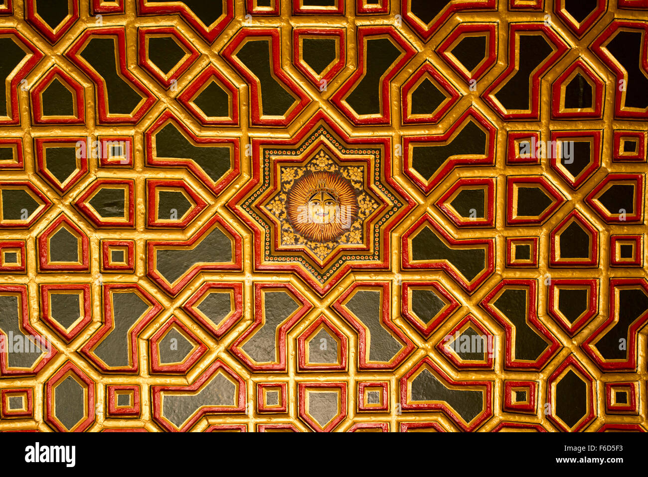 Dio sole soffitto di gaj mandir, junagarh fort bikaner, Rajasthan, India, Asia Foto Stock