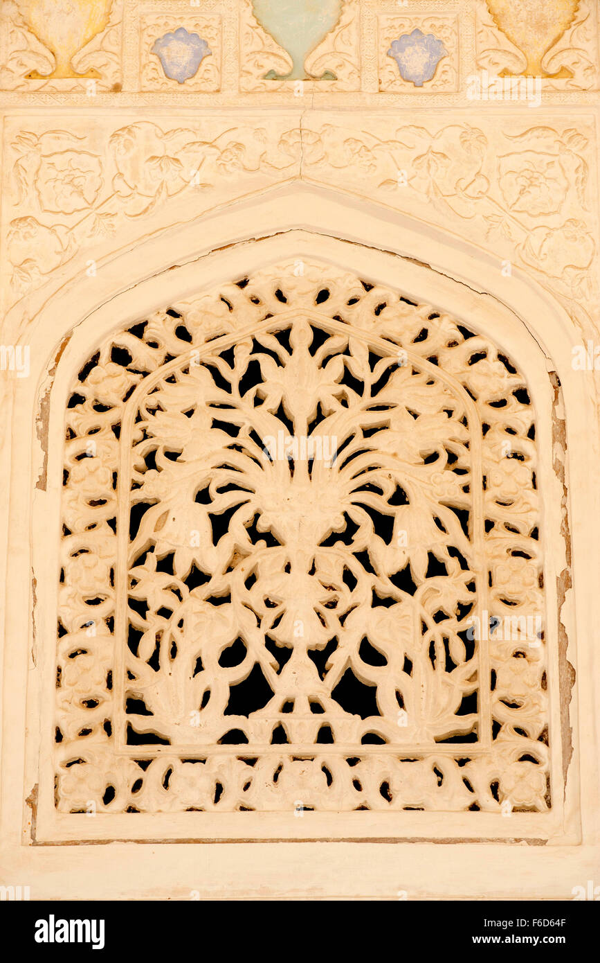 Delicato lavoro sulla parete, sukh mandir, Forte Amer, Jaipur, Rajasthan, India, Asia Foto Stock