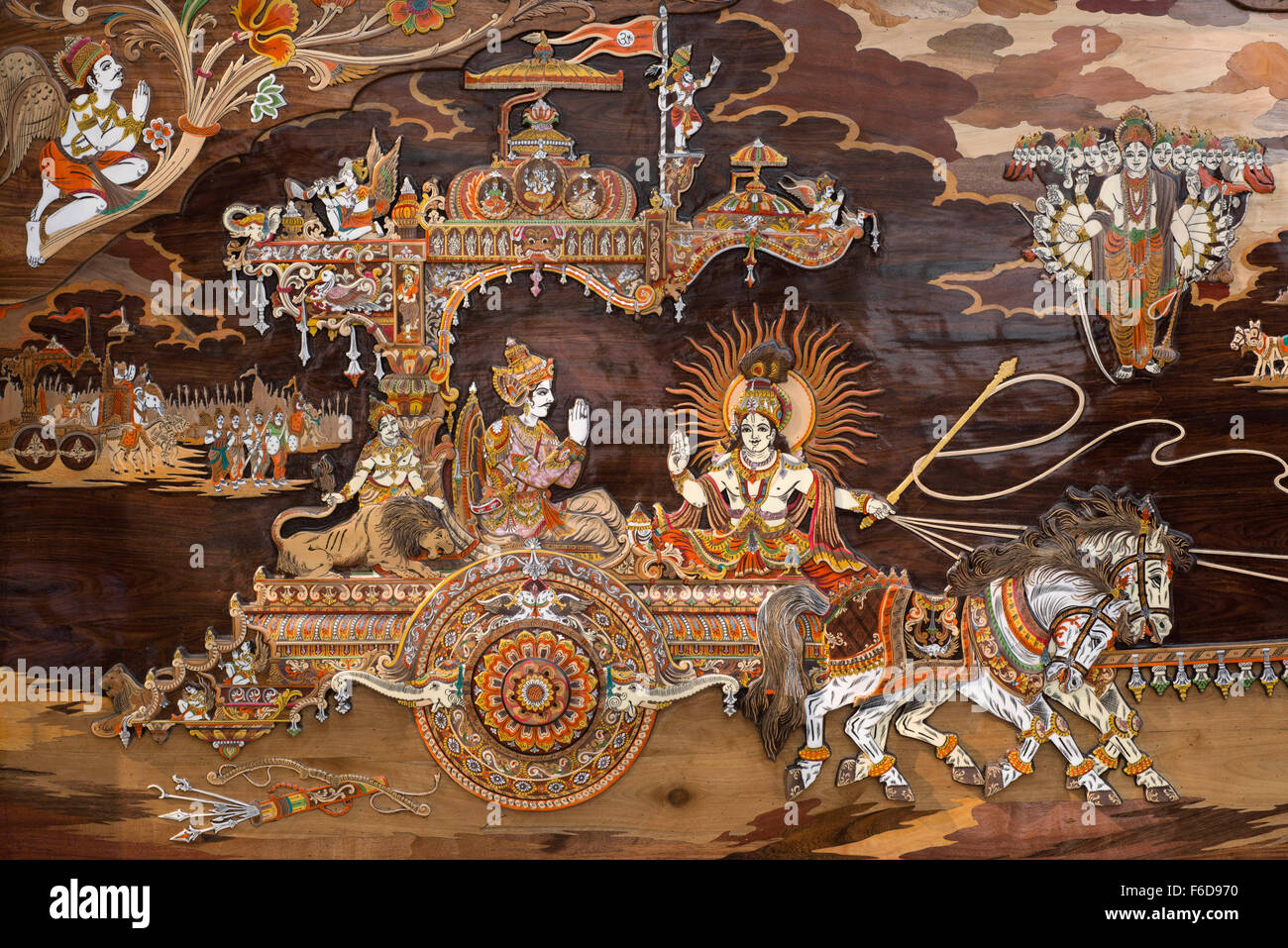Cornice Religiosa Krishna E Arjuna Sul Carro - Guerra Del Mahabharata - Quadro Da Parete 24x34 Cm Con Bordo Dorato Per Tempio E Stanza Pooja
