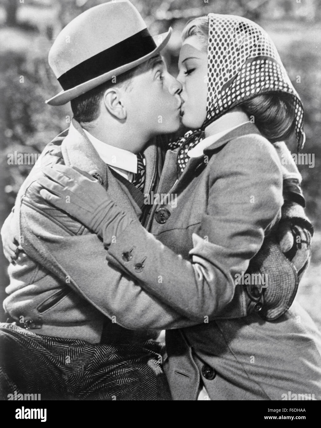 Rilasciato: Lug 22, 1938 - Film originale titolo: amore trova Andy Hardy. Nella foto: Judy Garland, Mickey Rooney. Foto Stock