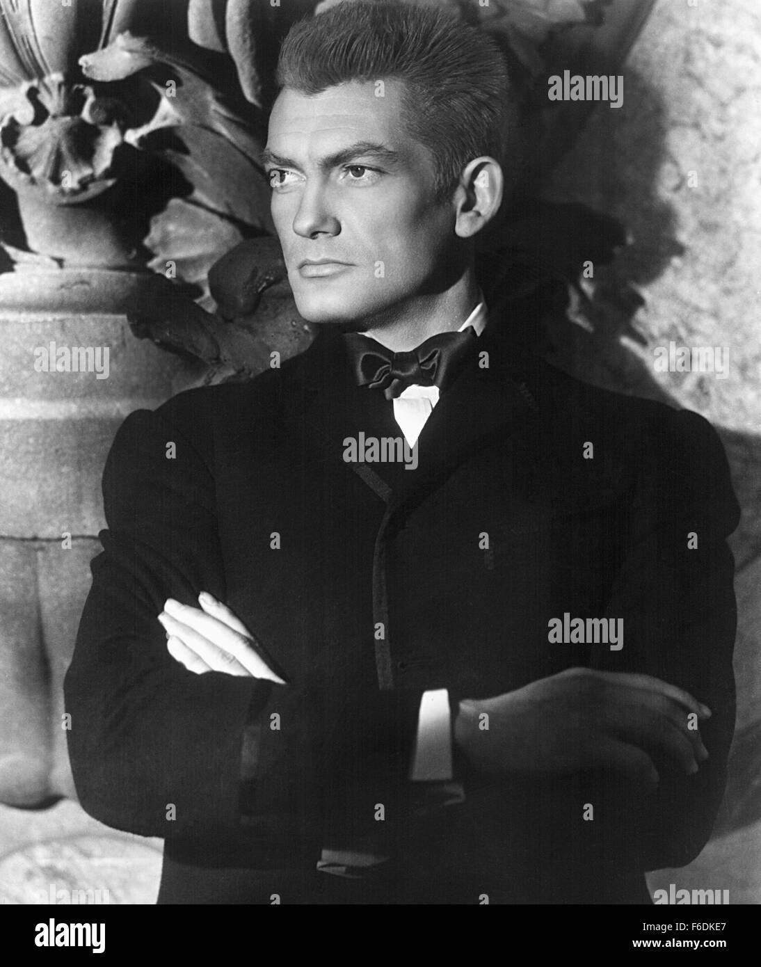 1 gennaio 1940 - Jean Marais sul set del film, l'Aquila ha due teste (aka L'Aigle a Deux Tetes), 1948 (credito Immagine: c Glasshouse/Entertainment Immagini) Foto Stock