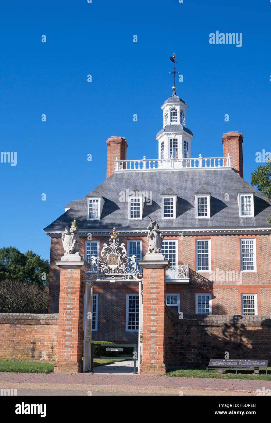 Ingresso al Palazzo del Governatore, Colonial Williamsburg, Virginia, Stati Uniti d'America Foto Stock