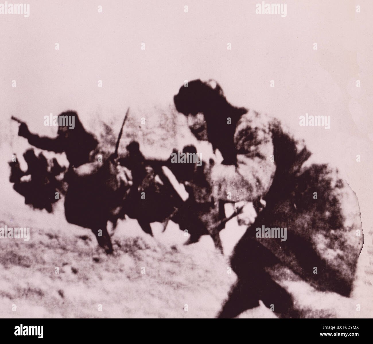 737. WW2 Armata Rossa carica nella battaglia di Stalingrado 1943 inverno. Foto Stock