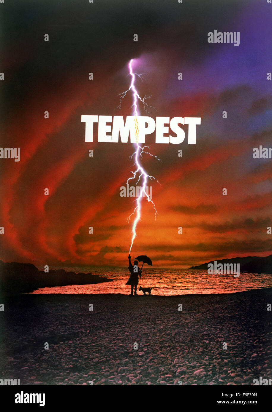 Data di rilascio: agosto 13, 1982 il titolo del filmato: Tempest direttore: Paul Mazursky STUDIO: Columbia Pictures Corporation Trama: un' amara metà di vita carburanti crisi insoddisfazione in Philip Dimitrius, nella misura in cui l'architetto di successo commerciale del suo matrimonio e carriera per un esilio spirituale in una remota isola Greca dove spera di poter evocare un senso nella sua vita - cercando la pazienza della sua nuova ragazza e angst-ridden figlia adolescente nella foto: scene dal film (credito Immagine: c Columbia Pictures Corporation/Entertainment Immagini) Foto Stock