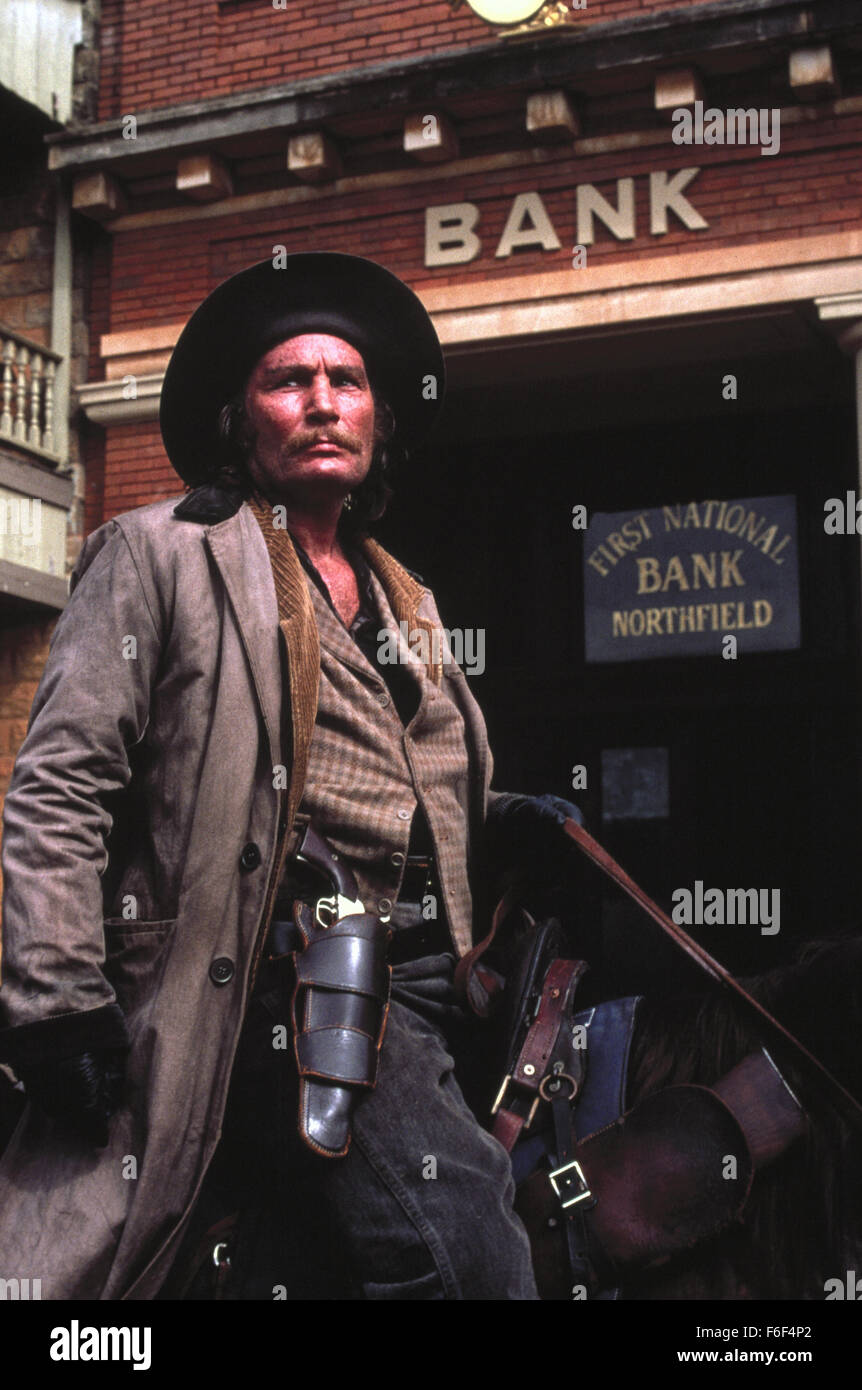Data di rilascio: maggio 16, 1980 il titolo del filmato: i piloti lungo studio: MGM DIRETTORE: Walter Hill Stampa: le origini, exploit e il destino finale di Jesse James pista è raccontata in un simpatico ritratto di i rapinatori composta di fratelli che iniziano il loro leggendario rapine in banca a causa della sete di vendetta nella foto: Scena del film (credito Immagine: c MGM/Entertainment Immagini) Foto Stock