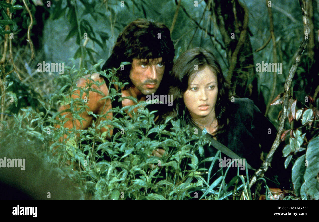 Feb 03, 1982; Hollywood, CA, Stati Uniti d'America; Sylvester Stallone stelle come John J. Rambo in azione avvincente dramma "Rambo: primo sangue" diretto da Ted Kotcheff. Foto Stock
