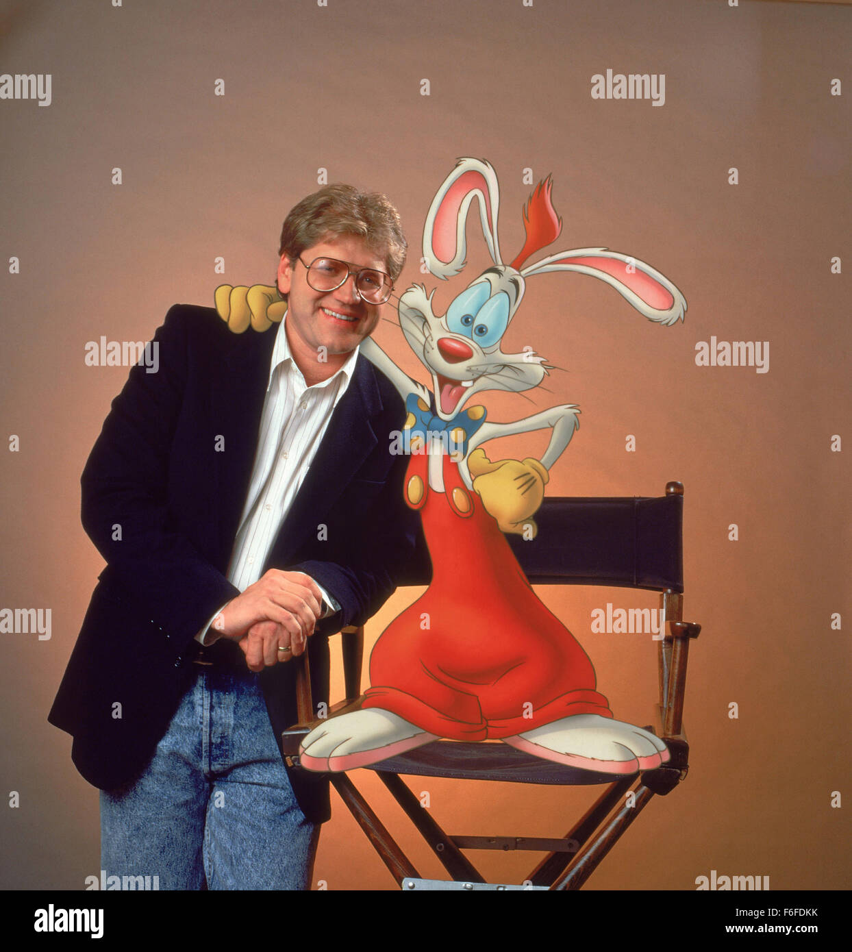 Jun 24, 1988; Los Angeles, CA, Stati Uniti d'America; Direttore Robert Zemeckis in "Chi ha incastrato Roger Rabbit". Foto Stock