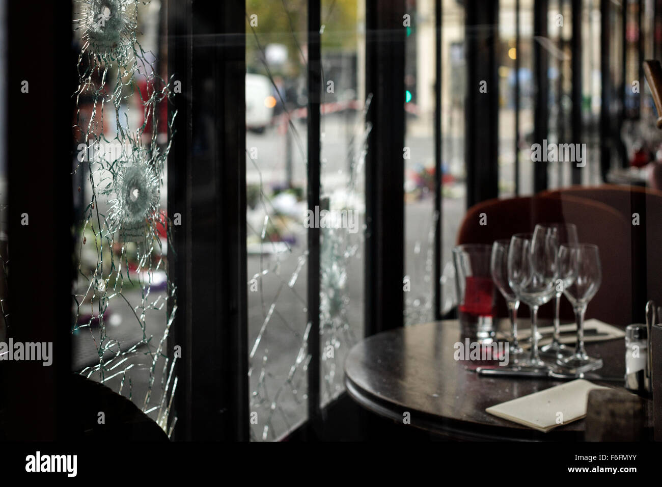 Parigi, Francia. 16 Novembre, 2015. Credito: Leo romanzo/Alamy Live News Foto Stock