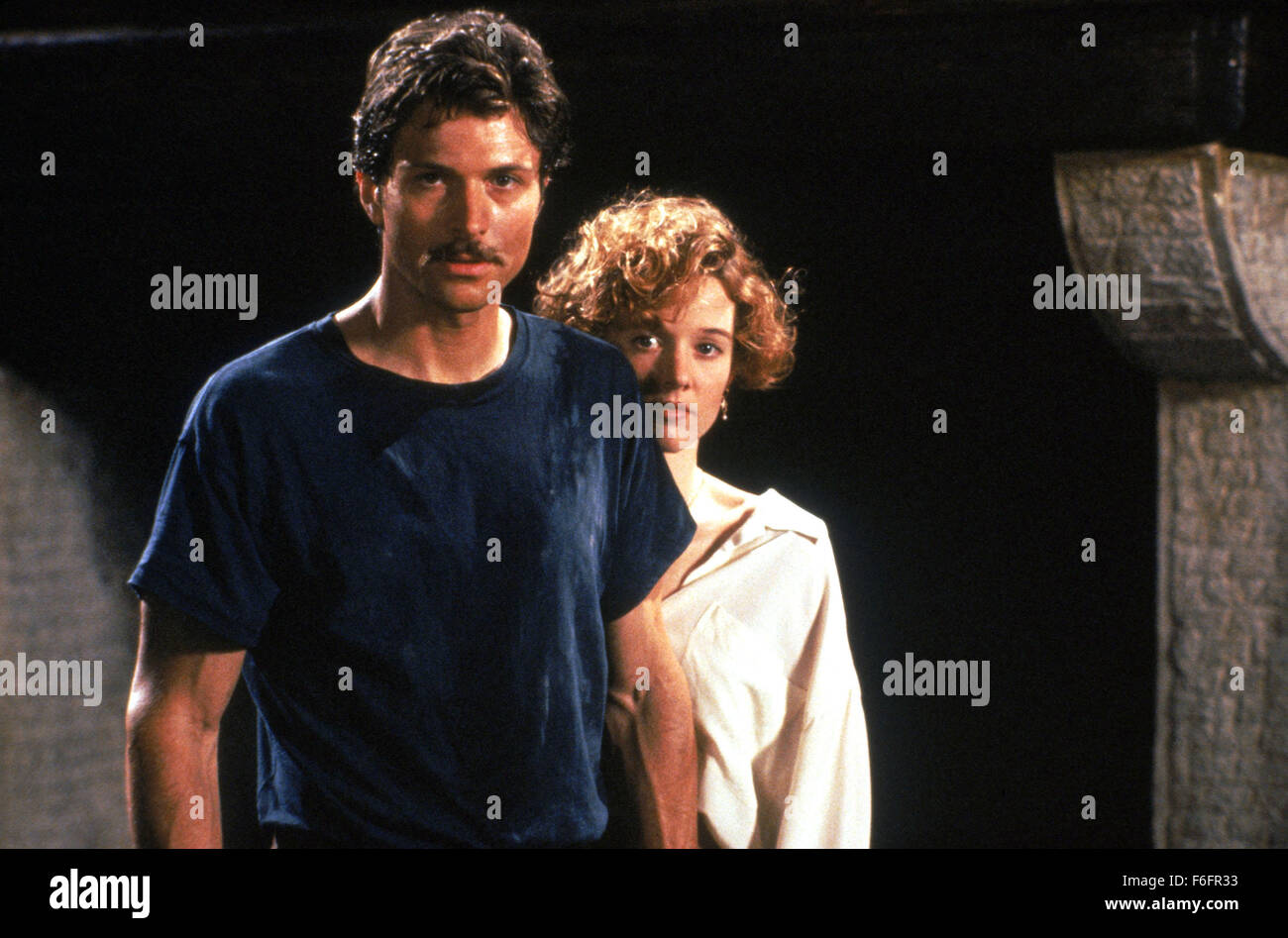 Agosto 08, 1992; Hollywood, CA, Stati Uniti d'America; l'attore Timothy DALY come Tim Daly e PENELOPE ANN MILLER come Margaret Harwood stella in azione avventura// romance/ commedia diretta da Peter Yates. Scoperta dell'esistenza di una cosa estremamente rara bottiglia di vino, Margaret Harwood è inviato per recuperare in modo che possono essere venduti in un'asta. Tim ha assegnato come la sua guida viaggi/assistant per il viaggio. Tuttavia, le altre persone che vogliono la bottiglia per qualche strana ragione. Un piccolo e semplice viaggio diventa un international chase. Foto Stock