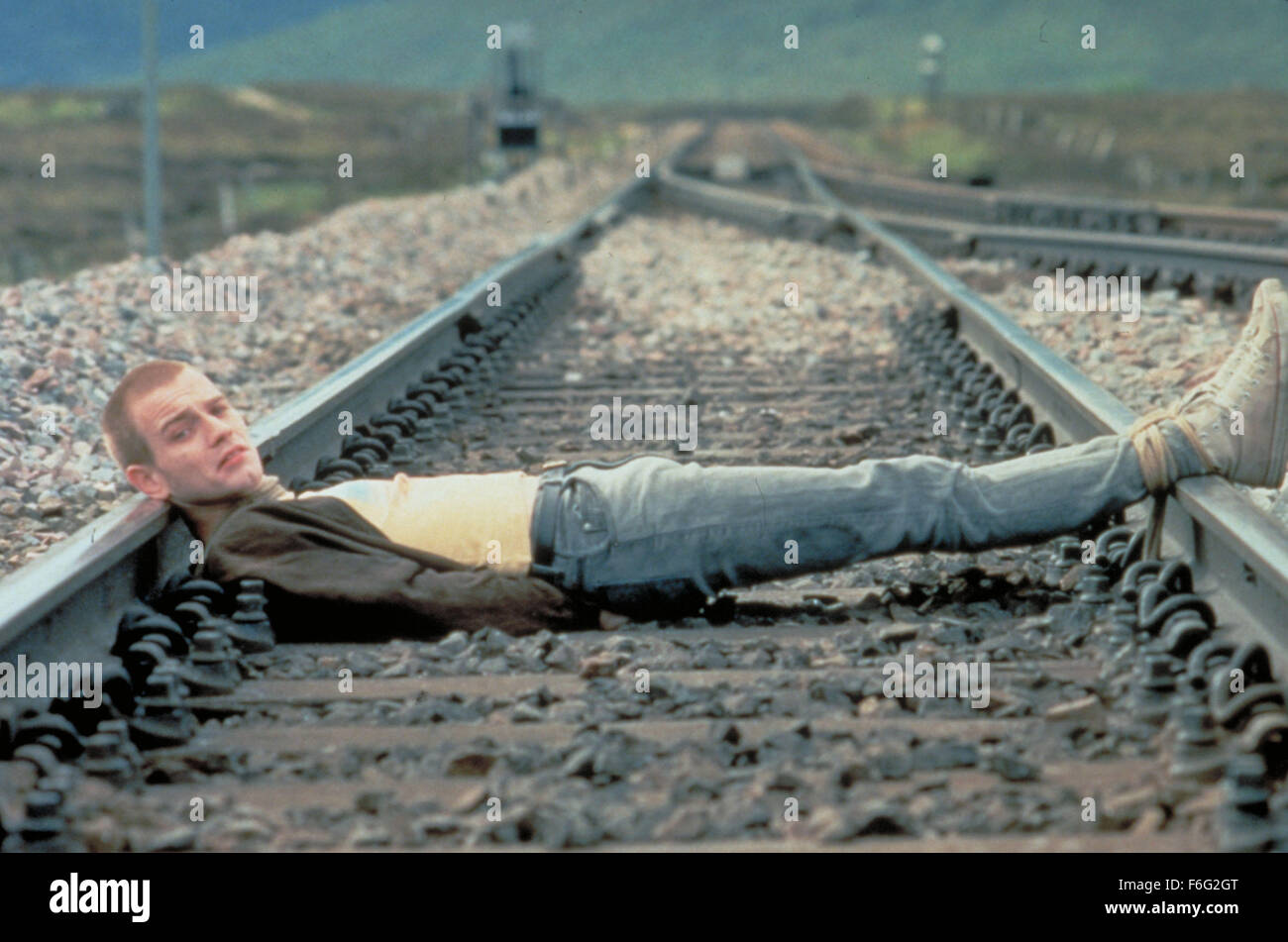 Jul 19, 1996; GLASGOW, SCOZIA;attore EWAN McGREGOR stelle come marchio' Affitto Boy' Renton in 'Trainspotting". Foto Stock