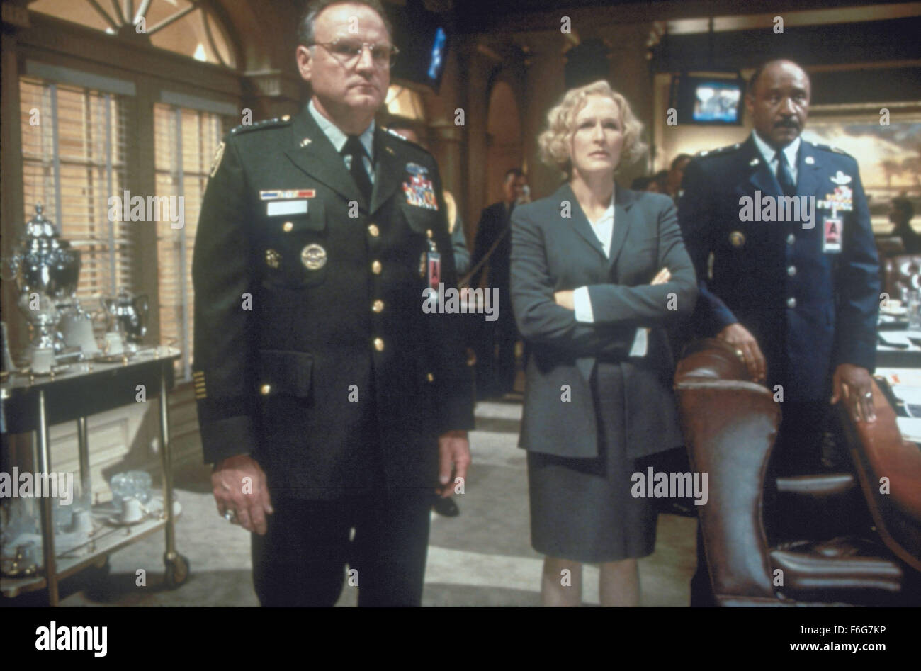 Jul 25, 1997; Cleveland, OH, Stati Uniti d'America;attrice Glenn Close come Vice Presidente Kathryn Bennett nell'Air Force One' Foto Stock