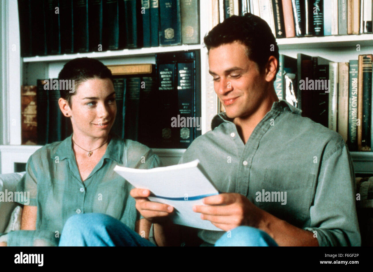 Maggio 21, 1999; Los Angeles, CA, Stati Uniti d'America; attrice JULIANNE NICHOLSON stelle come Jennifer e TOM EVERETT SCOTT come Johnny in DreamWorks commedia drammatica, "la lettera d'amore". Foto Stock