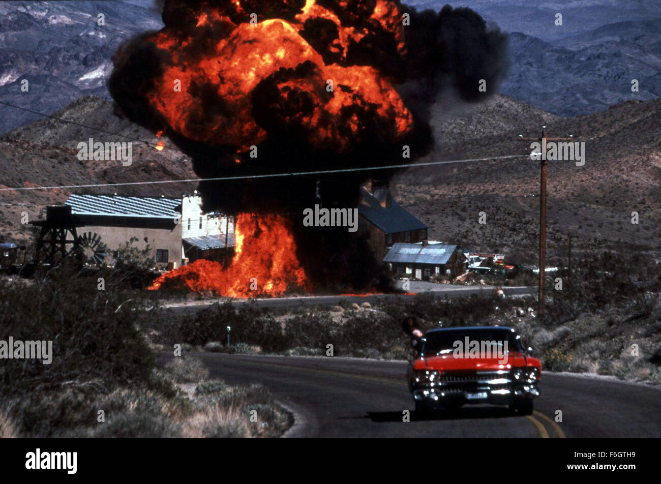 Feb 22, 2001; Hollywood, CA, Stati Uniti d'America; '3000 Miglia a Graceland' un film su una pista di ex-cons rob un casinò durante la convenzione di Elvis settimana ... (Credito Immagine: ) Foto Stock