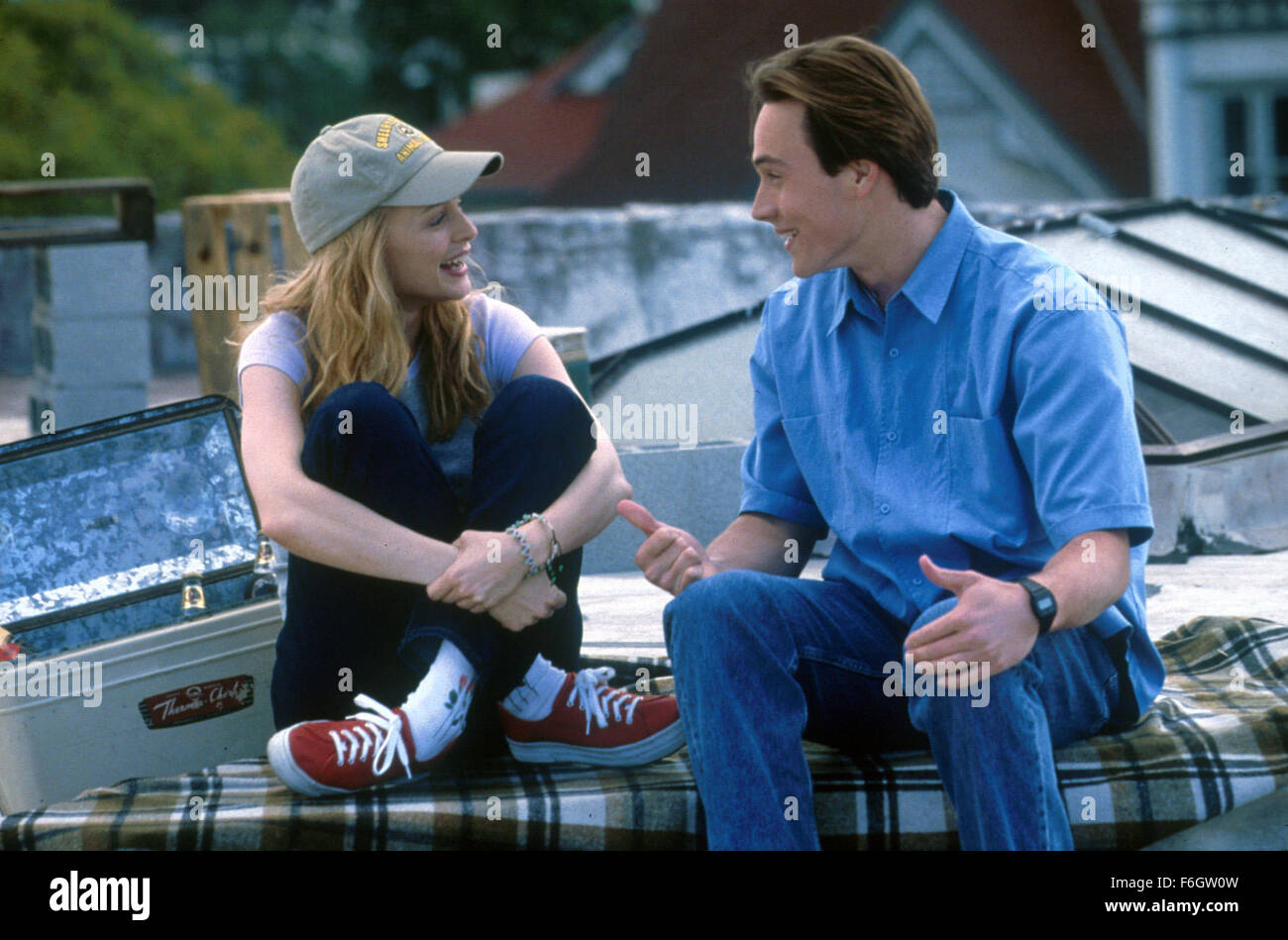 Mar 12, 2001; Hollywood, CA, Stati Uniti d'America; Chris Klein come Gilbert nobile e Heather Graham come Josephine Wingfield nella commedia romantica 'Say non è così" diretto da James B. Rogers. Foto Stock