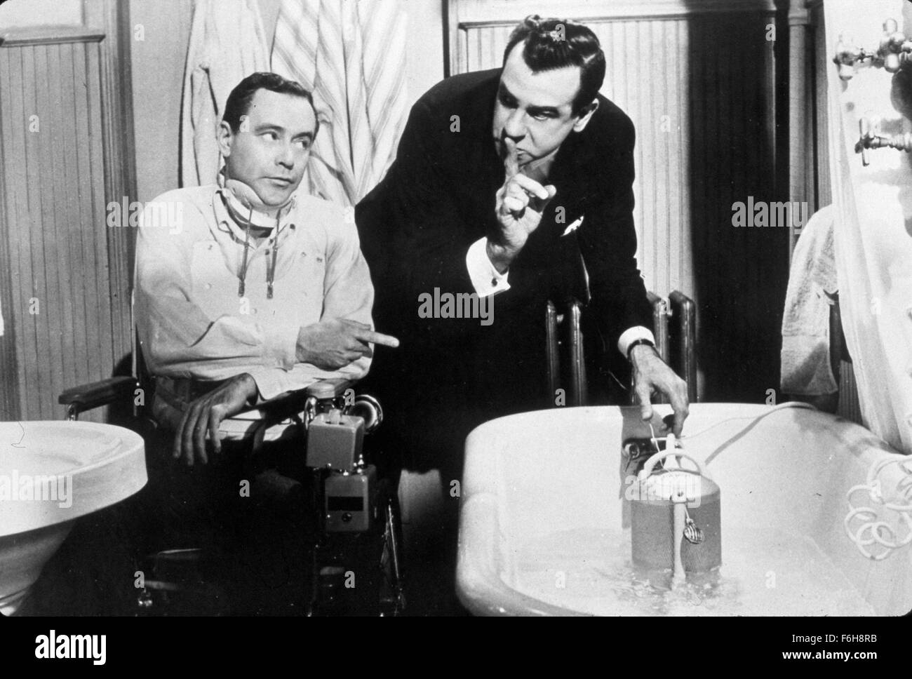 1966, il titolo del film: Fortune Cookie, Direttore: Billy Wilder, Studio: UA, nella foto: Jack Lemmon e Walter Matthau. (Credito Immagine: SNAP) Foto Stock