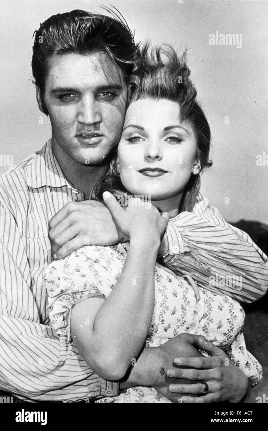 1956, il titolo del film: LOVE ME TENDER, REGISTA: ROBERT D WEBB, Studio: volpe, nella foto: DEBRA PAGET, ELVIS PRESLEY. (Credito Immagine: SNAP) Foto Stock