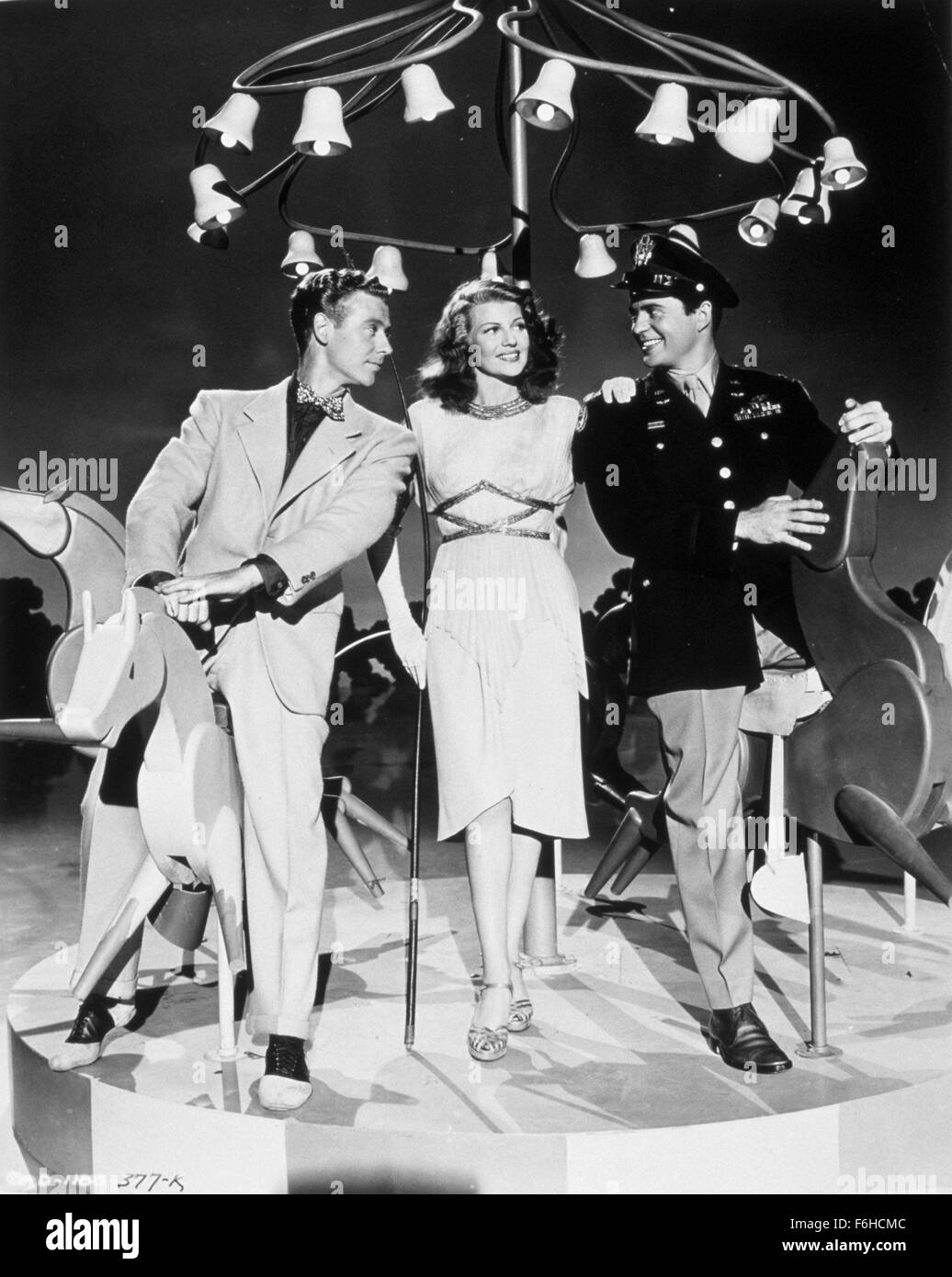 1947, il titolo del film: giù a terra, Direttore: ALEXANDER HALL, Studio: Columbia, nella foto: Alexander HALL, Rita Hayworth, Larry parchi. (Credito Immagine: SNAP) Foto Stock