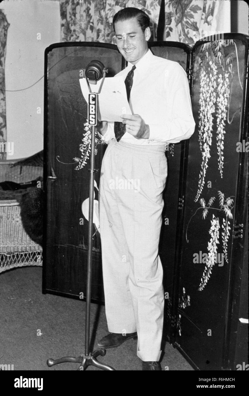 1937, il titolo del film: IL PRINCIPE E IL PAUPER, Studio: CBS, nella foto: Errol Flynn. (Credito Immagine: SNAP) Foto Stock