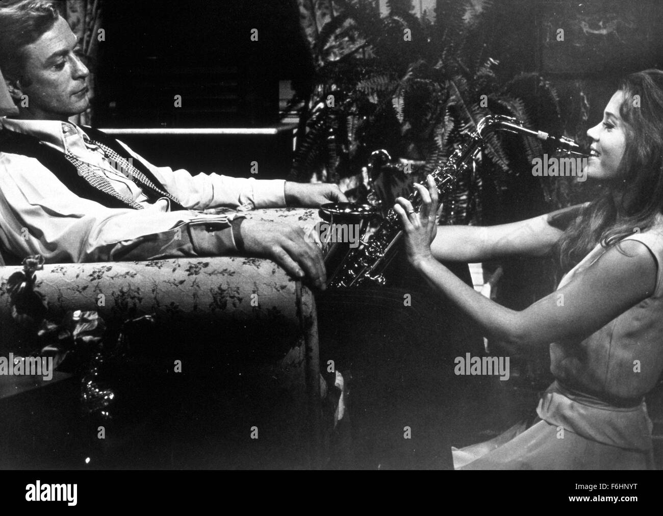 1967, il titolo del film: affrettati tramonto, Direttore: Otto Preminger, Studio: Paramount, nella foto: Michael Caine, Jane Fonda, strumento musicale, Otto Preminger. (Credito Immagine: SNAP) Foto Stock