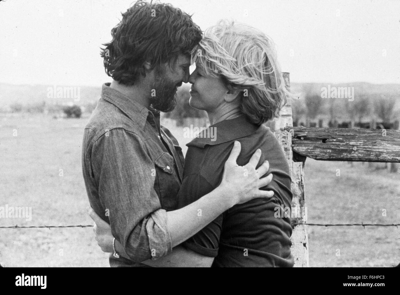 1974, il titolo del film: ALICE NON ABITA più qui, Regia: MARTIN SCORSESE, Studio: WARNER, nella foto: Ellen Burstyn, Kris Kristofferson, ROMANCE. (Credito Immagine: SNAP) Foto Stock