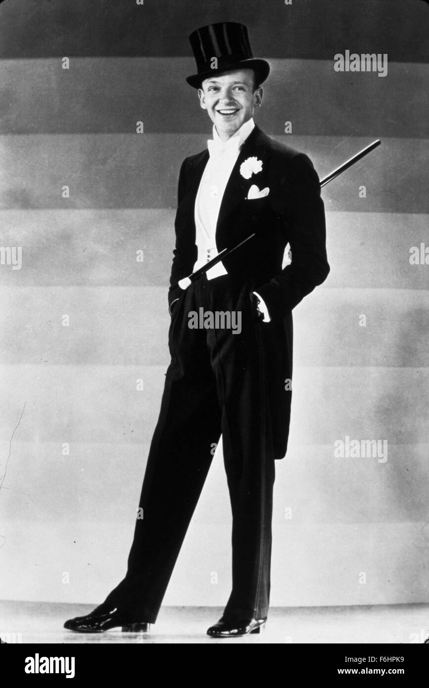 1935, il titolo del film: TOP HAT, Direttore: MARK SANDRICH, Studio: RKO,  nella foto: Fred Astaire, abbigliamento, cappello, MARK SANDRICH, parte  superiore. (Credito Immagine: SNAP Foto stock - Alamy