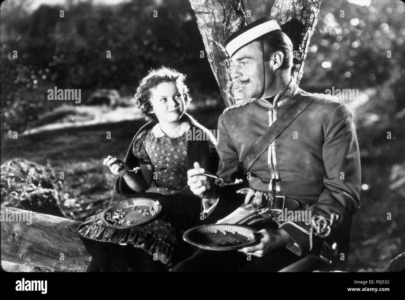 1939, il titolo del film: SUSANNA DEL MOUNTIES, Direttore: WILLIAM SEITER, Studio: volpe, nella foto: RANDOLPH SCOTT, WILLIAM SEITER. (Credito Immagine: SNAP) Foto Stock