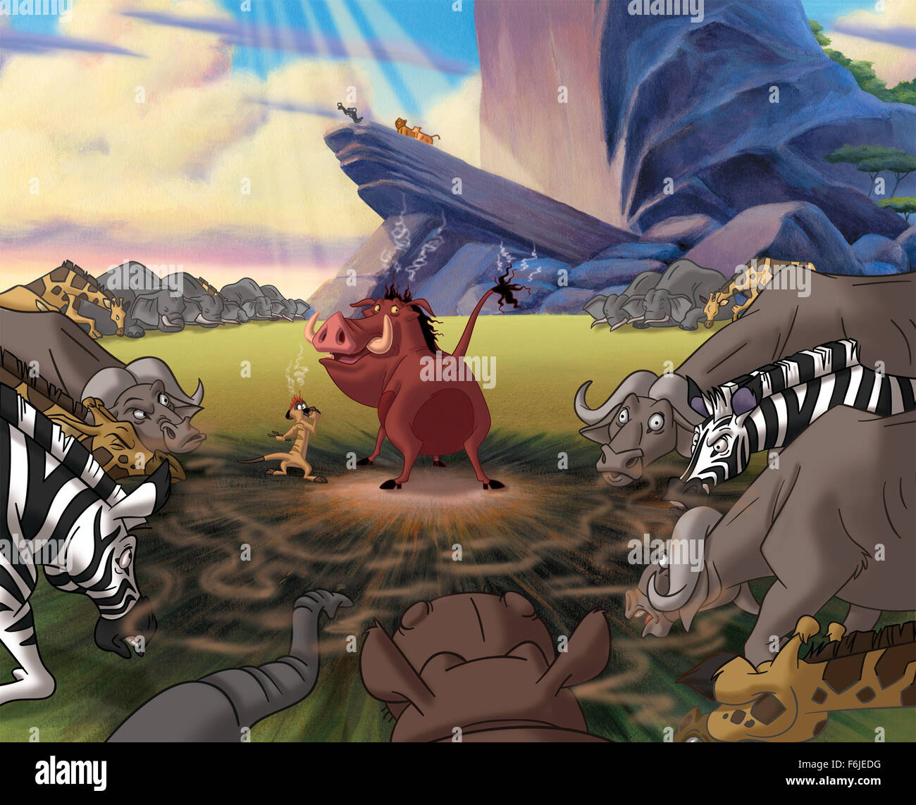 Data di rilascio: febbraio 10, 2004. Il titolo del filmato: Re Leone 1.5. STUDIO: Walt Disney Pictures. Trama: Timon e Pumbaa iniziare a guardare l'originale Lion King movie, ma Timon continua ad insistere per avanzamento veloce per quando entrano in, perché non si è visto all inizio della storia o ovunque fino a quando a metà. Pumbaa suggerisce di raccontare al pubblico la loro storia che inizia prima di Simba il viaggio inizia. Attraverso questa, incontriamo Timon della madre e lo zio Max, scoprire il motivo per cui egli ha lasciato la sua colonia di meerkat, dove imparò l'Hakuna Matata, come egli incontra Pumbaa e i pericoli che essi hanno incontrato mentre searchin Foto Stock