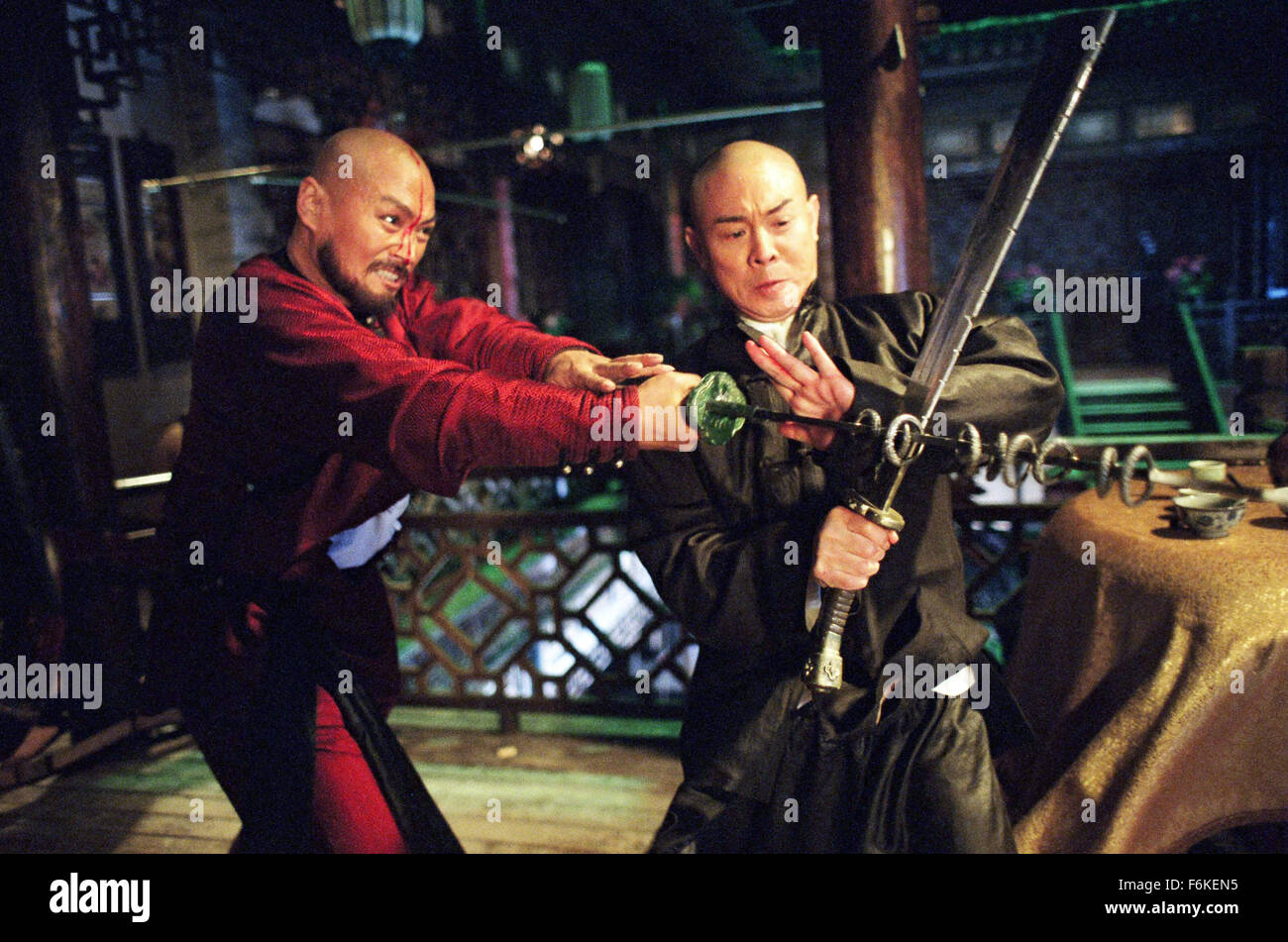 Data di rilascio: Settembre 22, 2006; studio: Trama: Questo film racconta la storia di arti marziali cinesi Maestro Huo Yuanjia (1869-1910). Huo Yuanjia è stato il fondatore e guru spirituale del Jin Wu federazione sportiva. Nella foto: Collin Chou Yuanjia come il Padre e jet Li asHuo Yuanjia. Foto Stock