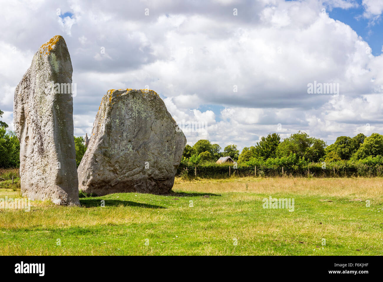 Ad Avebury permanente del Neolitico Stone Circle, Wiltshire, Inghilterra, l'Europa. Foto Stock