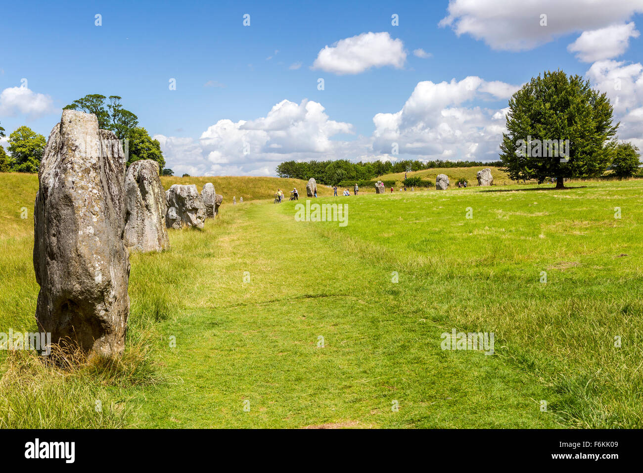 Ad Avebury permanente del Neolitico Stone Circle, Wiltshire, Inghilterra, l'Europa. Foto Stock