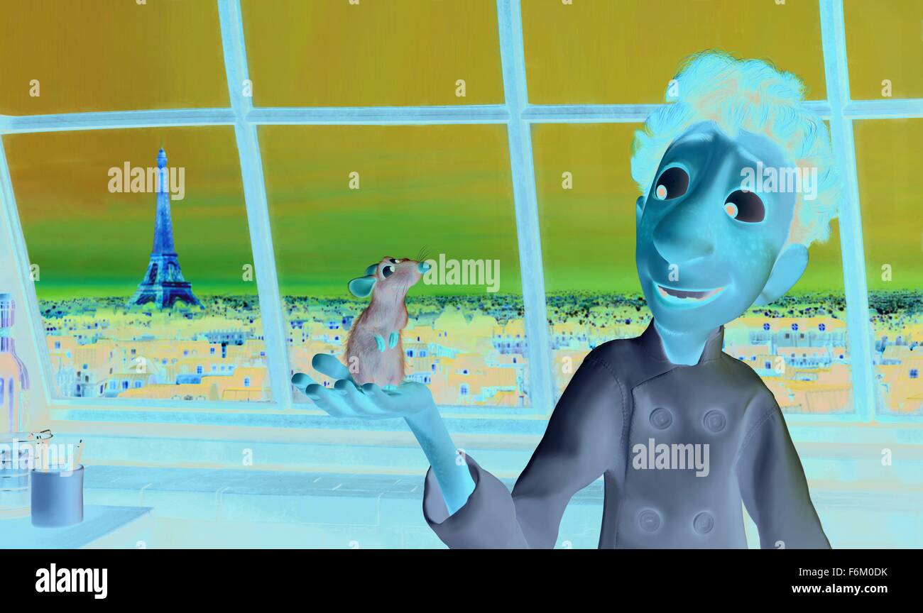 Data di rilascio: giugno 29, 2007. STUDIO: Pixar Animation Studios / Walt Disney Pictures. Trama: un giovane ratto vivono all interno delle mura di un famoso bistro Parigi vuole diventare un cuoco, ma è ostacolato dalla sua famiglia è lo scetticismo e la rat-disprezzando il personale e patroni. Nella foto: Patton Oswalt come la voce di Remy e Lou romano come la voce di Linguini. Foto Stock