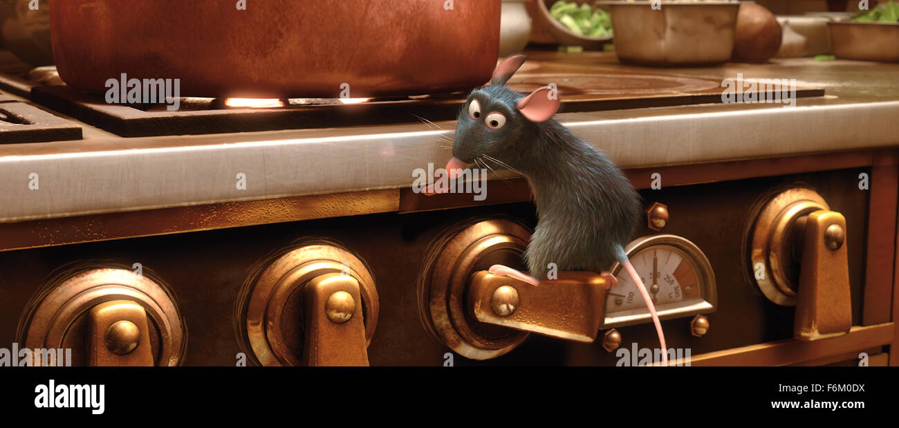 Data di rilascio: giugno 29, 2007. STUDIO: Pixar Animation Studios / Walt Disney Pictures. Trama: un giovane ratto vivono all interno delle mura di un famoso bistro Parigi vuole diventare un cuoco, ma è ostacolato dalla sua famiglia è lo scetticismo e la rat-disprezzando il personale e patroni. Nella foto: Patton Oswalt come la voce di Remy. Foto Stock