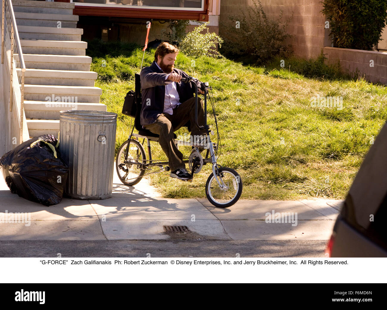 Data di rilascio: 24 luglio 2009. Il titolo del filmato: G-Force. STUDIO: Walt Disney Pictures. Trama: La storia è un team di esperti di agente segreto cavie che prende su una missione per il governo degli Stati Uniti. Un appositamente addestrato squad di cavie è spedito per fermare un diabolico miliardario che prevede di assumere il controllo del mondo con elettrodomestici. Nella foto: Zach Galifianakis come Ben. Foto Stock