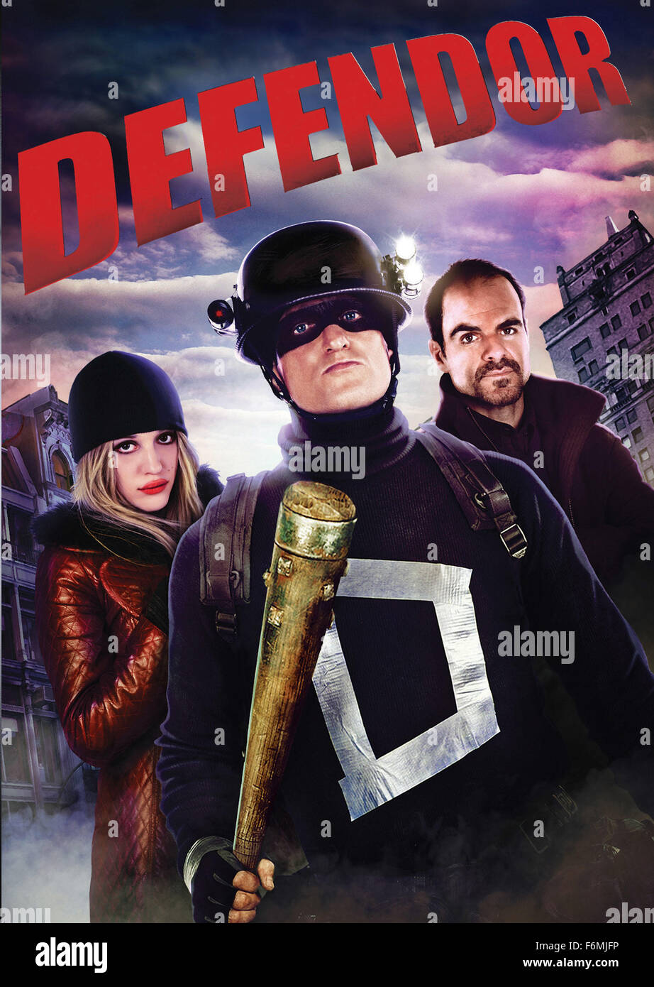 Data di rilascio: febbraio 26, 2010 Titolo: Defendor STUDIO: Darius Film Regista: Peter Stebbings Trama: Una commedia centrata attorno a tre caratteri: ogni giorno un ragazzo che arriva a credere che Lui è un supereroe, suo psichiatra, e l'adolescente egli befriends. Nella foto: Woody Harrelson come Arthur Poppington / Defendor, Michael Kelly come Paolo Carter e Kat Dennings come Kat Debrofkowitz (credito Immagine: c Dario film/Entertainment Immagini) Foto Stock
