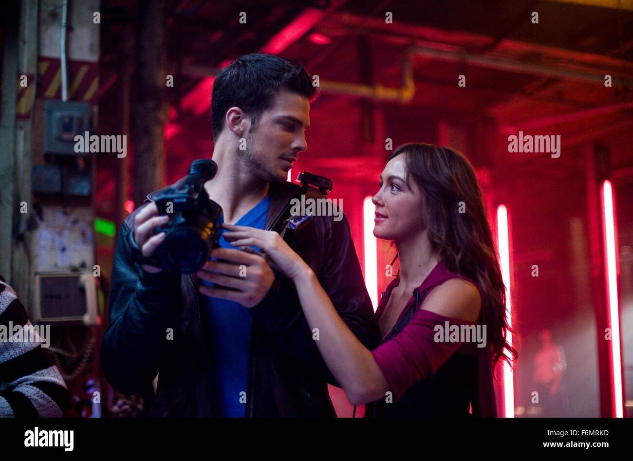 Data di rilascio: agosto 6, 2010 il titolo del filmato: Step Up 3D Studio: Touchstone Pictures Regista: Jon M. Chu trama: una fitta gruppo di New York City street ballerini, tra cui Luca (Malambri) e Natalie (Vinson), con team di NYU freshman alci (Sevani), e trovano snocciolate contro i migliori del mondo hip hop ballerini in un high-stakes showdown che cambierà la loro vita per sempre nella foto: Rick MALAMBRI come Luca e SHARNI VINSON come Natalie (credito Immagine: c Touchstone Pictures/Entertainment Immagini) Foto Stock