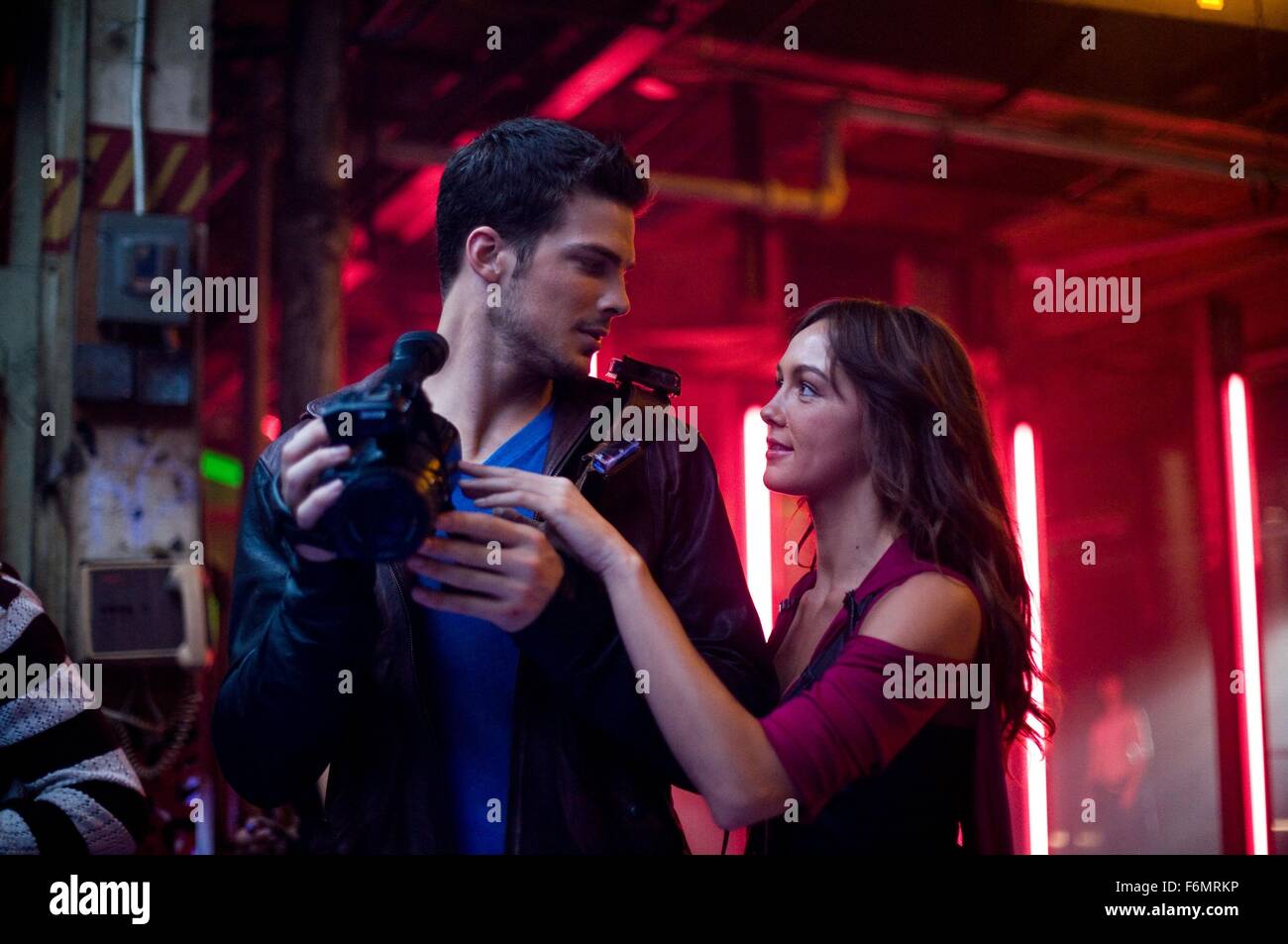 Data di rilascio: agosto 6, 2010 il titolo del filmato: Step Up 3D Studio: Touchstone Pictures Regista: Jon M. Chu trama: una fitta gruppo di New York City street ballerini, tra cui Luca (Malambri) e Natalie (Vinson), con team di NYU freshman alci (Sevani), e trovano snocciolate contro i migliori del mondo hip hop ballerini in un high-stakes showdown che cambierà la loro vita per sempre nella foto: Rick MALAMBRI come Luca e SHARNI VINSON come Natalie (credito Immagine: c Touchstone Pictures/Entertainment Immagini) Foto Stock