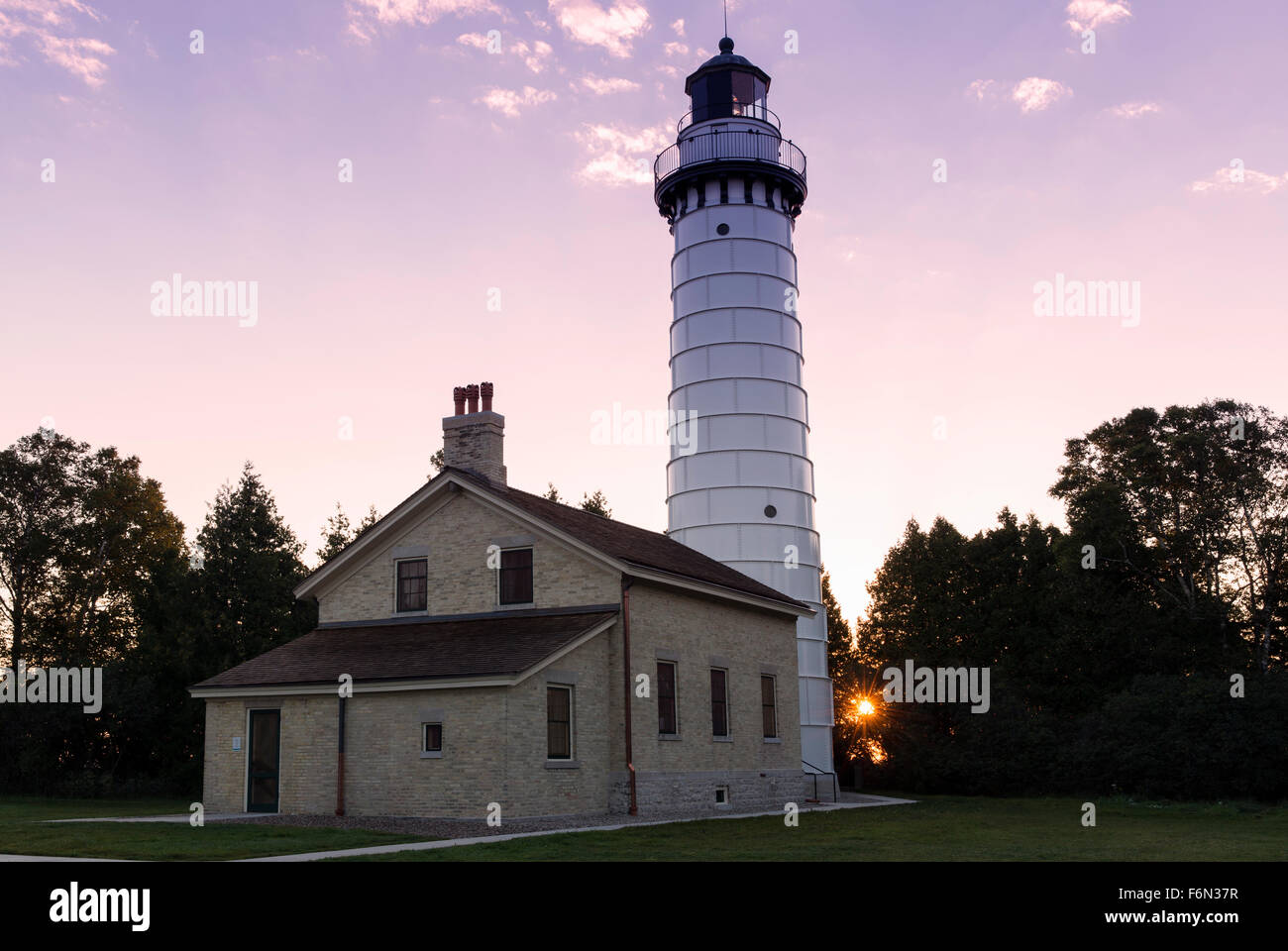 Stati Uniti d'America,Wisconsin,Door County, Cana Island Lighthouse all'alba Foto Stock
