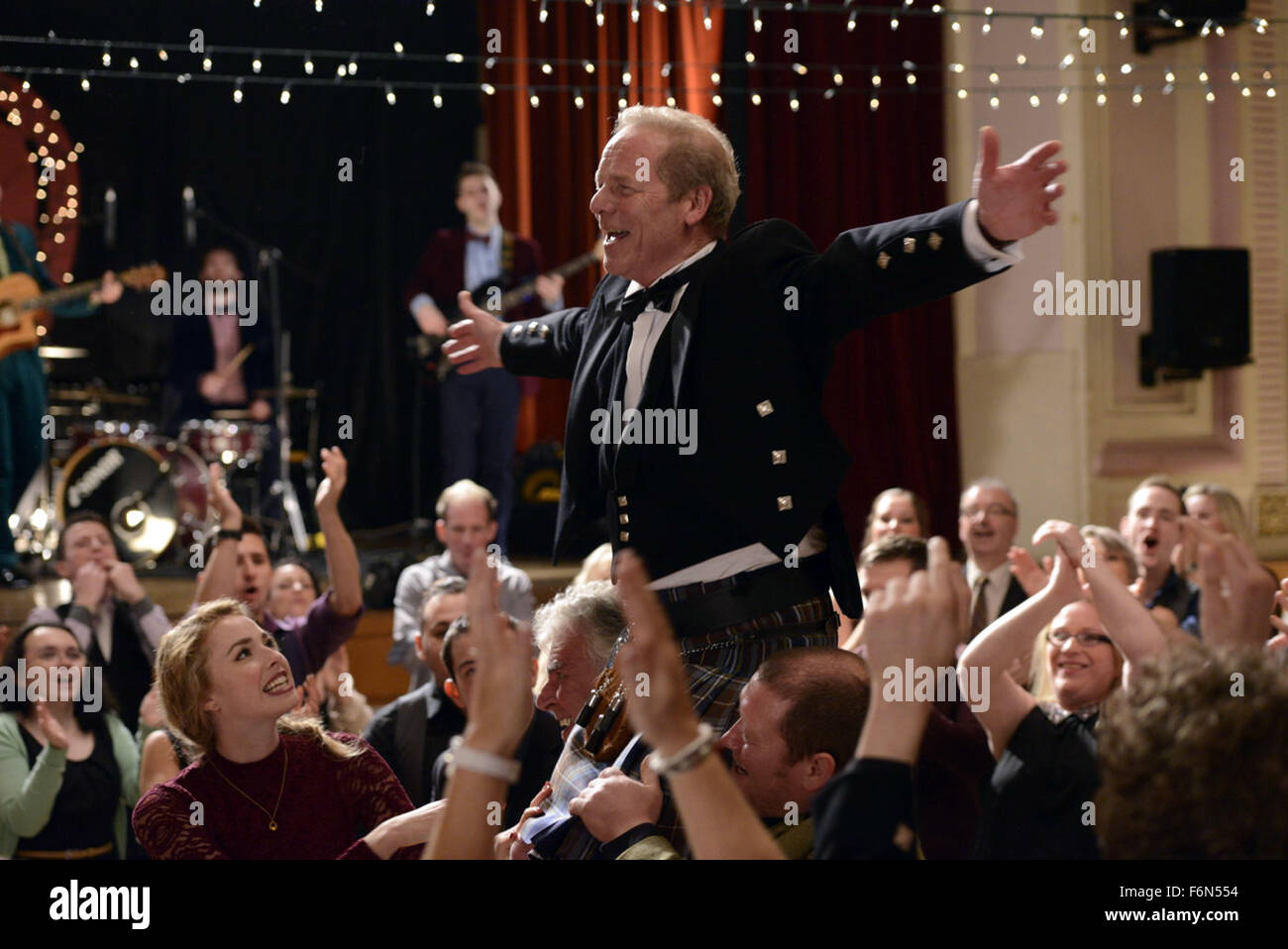 Aprile 22, 2014 - Los Angeles - Movie Stills - SUNSHINE SU LEITH (2013).Peter Mullan.DEXTER FLETCHER (DIR).. (Credito Immagine: c Entertainment Immagini) Foto Stock