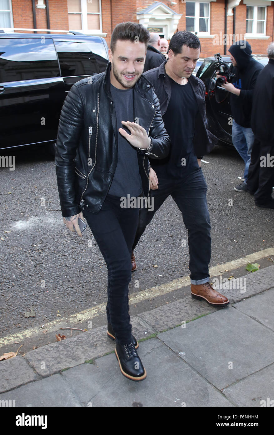 Londra, UK, 12 Nov 2015: Liam Payne visto alla BBC Maida Vale Studios dopo il Live Lounge a Londra Foto Stock