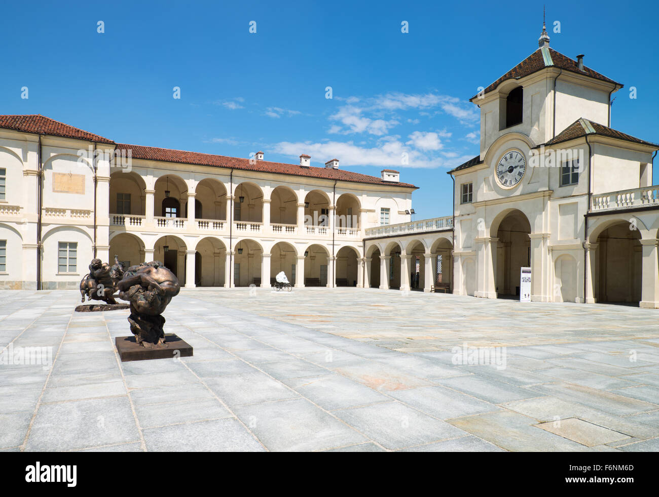 L'Italia, Venaria, Royal Palace, il cortile principale Foto Stock