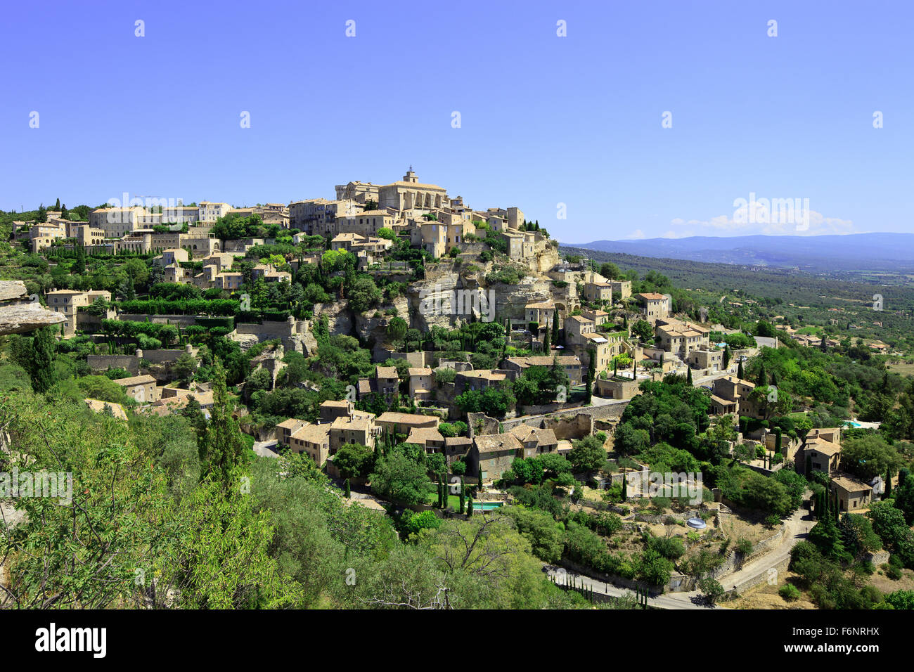 Gordes Borgo Medievale costruito su una collina della roccia nel Luberon, Provenza Costa Azzurra Regione, Francia. Foto Stock