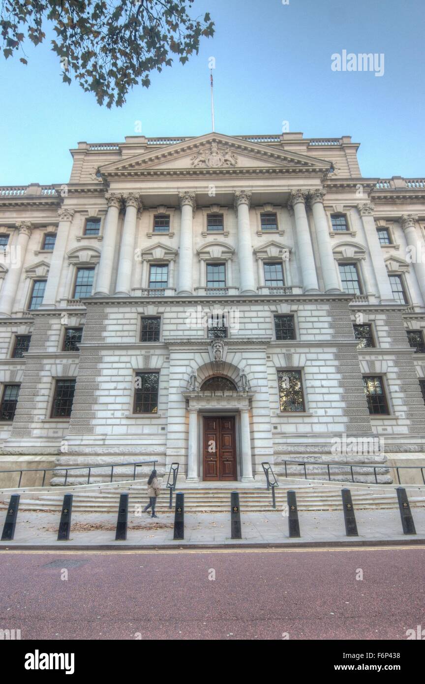 Il Ministero del Tesoro. Whitehall. Ufficio delle imposte. La tassa del governo edificio Foto Stock
