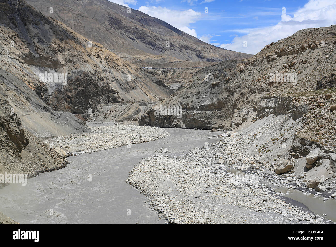 SPITI VALLEY - Vista della valle di Sumdo mentre andando a Gue Monastero Himachal Pradesh , India Foto Stock