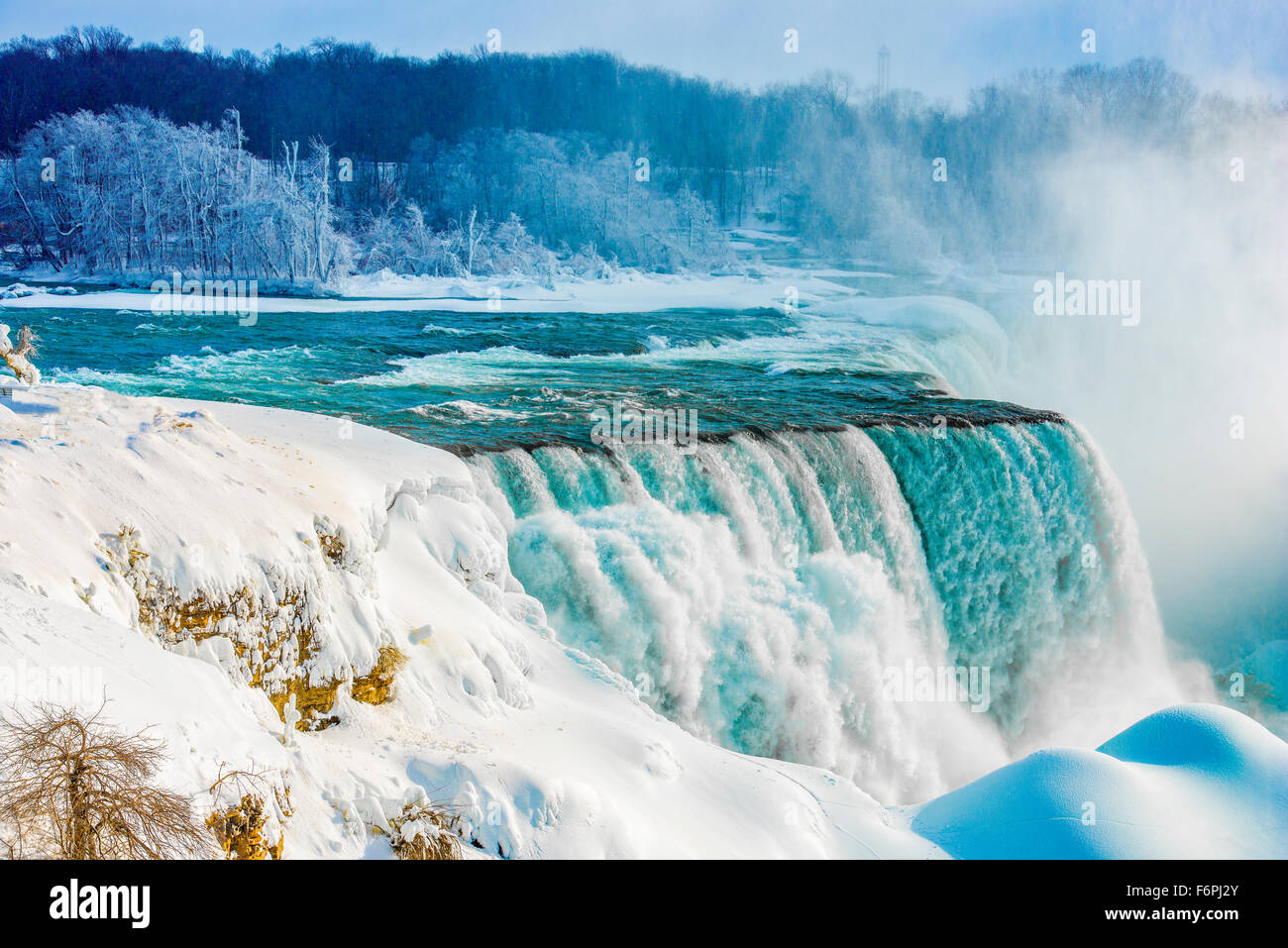 Cascate del Niagara in inverno, Niagara Falls State Park, New York, American Falls e BRidalveil Falls Foto Stock