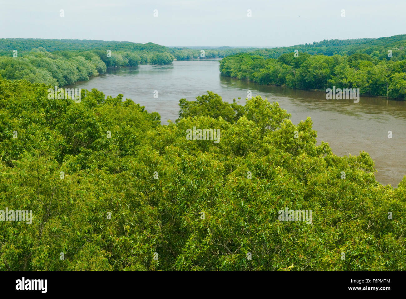 Castle Rock State Park, Illinois. Vista dal castello di roccia del fiume di roccia. Foto Stock