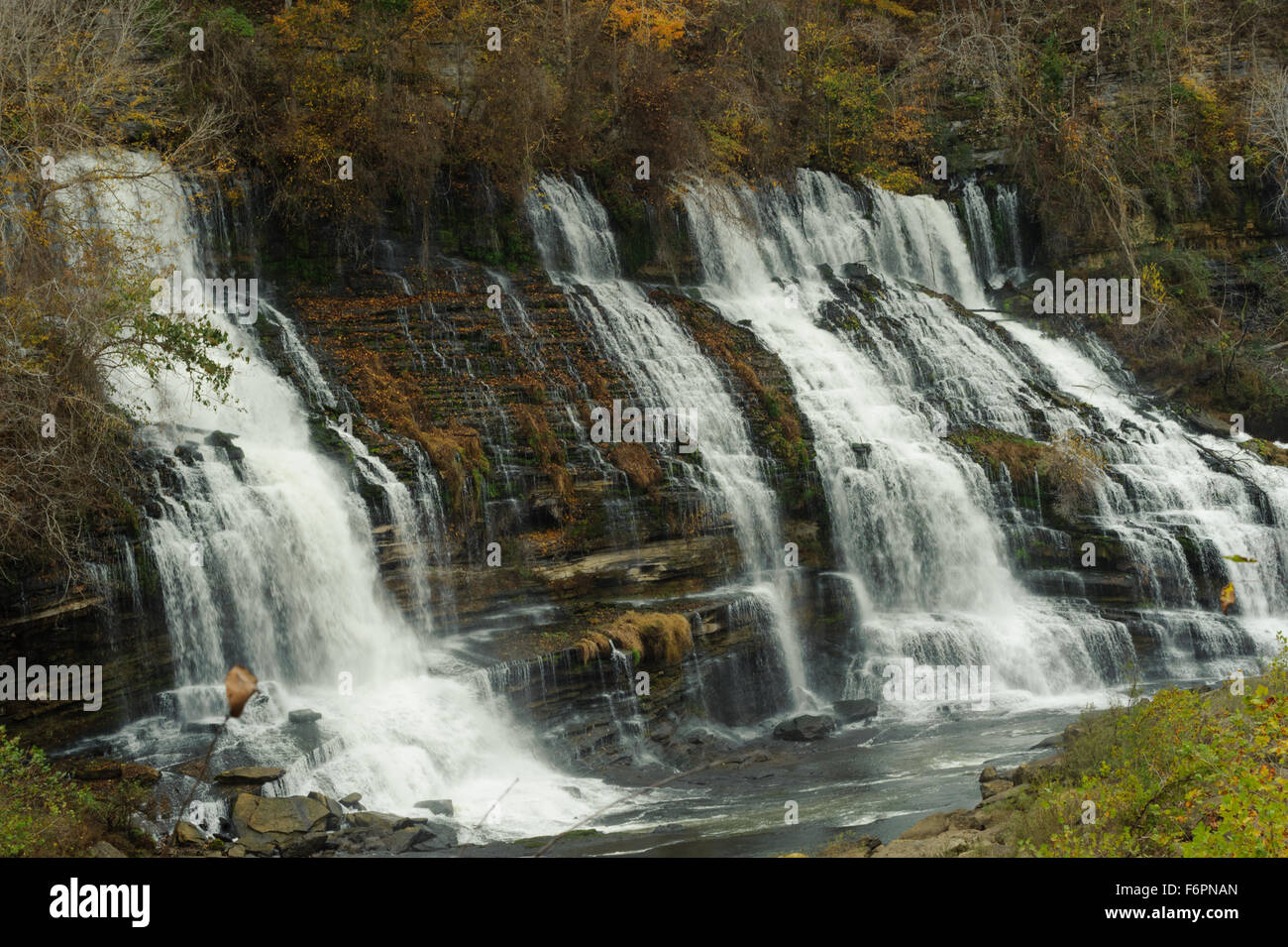 La larghezza Rock Island State Park TN cascata Foto Stock